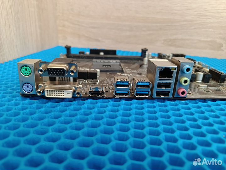 Материнская плата GA-A320M-S2H AM4