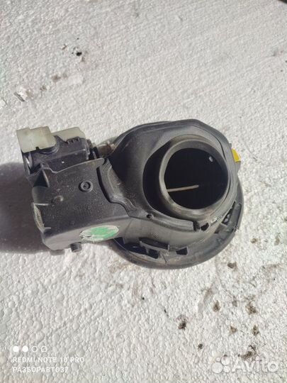 Лючок топливного бака Chevrolet Cruze универсал