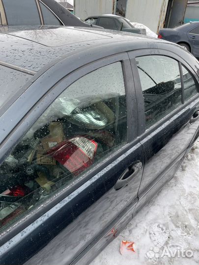 Стекло на w203