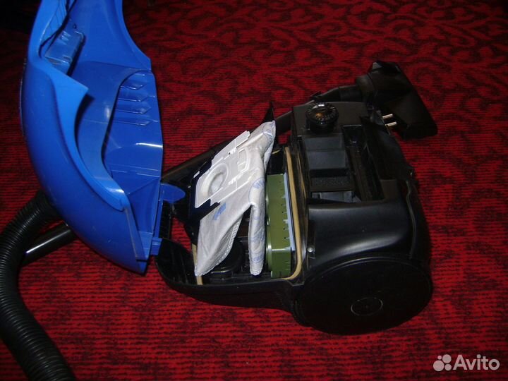 Пылесос Bosch с мешоком.Germany