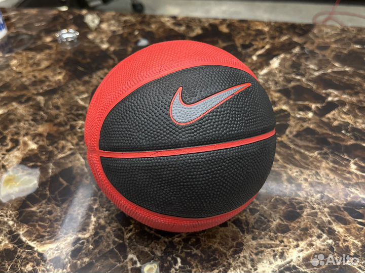Баскетбольный мяч nike мини