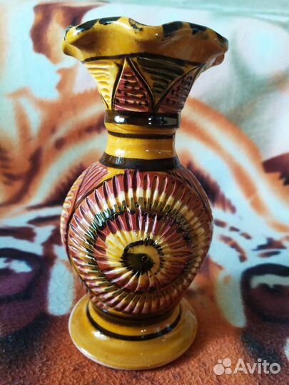 Керамическая ваза