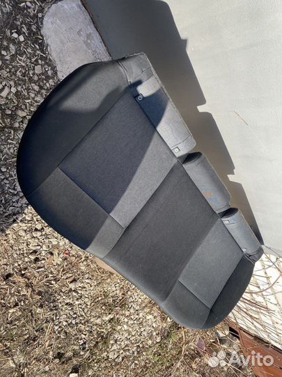 Задние сидения Skoda Rapid