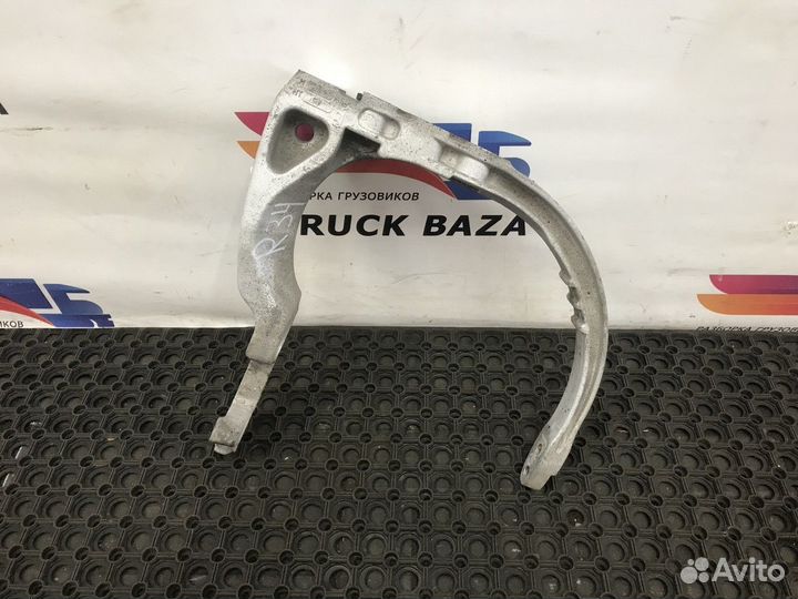 21638271 Кронштейн глушителя