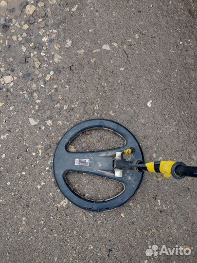 Металлоискатель Minelab X-Terra 505