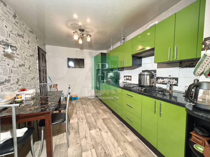 3-к. квартира, 88,2 м², 2/5 эт.