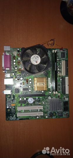 Материнская плата