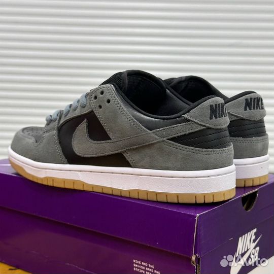 Мужские кроссовки Nike SB Dunk Low Pro