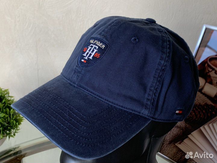 Бейсболка Tommy Hilfiger новая