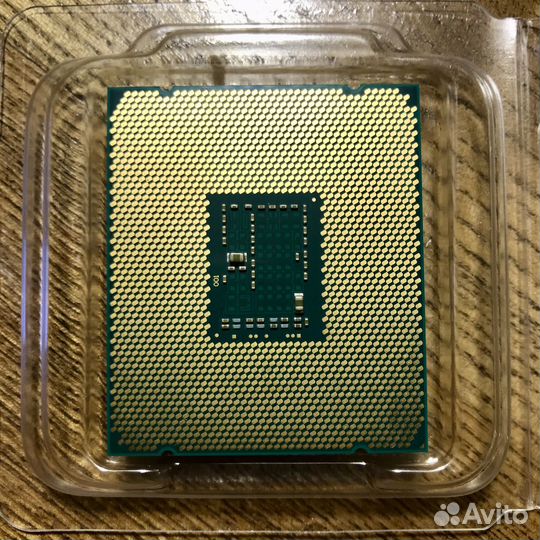 Intel Xeon e5 2666 V3