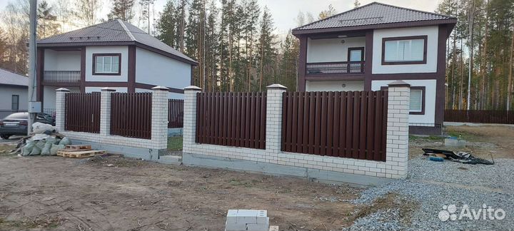 Бригада строителей