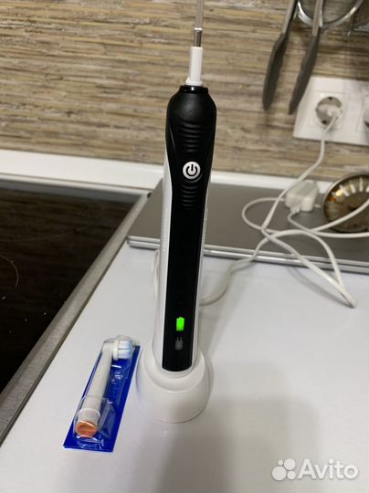 Зубная щетка oral b