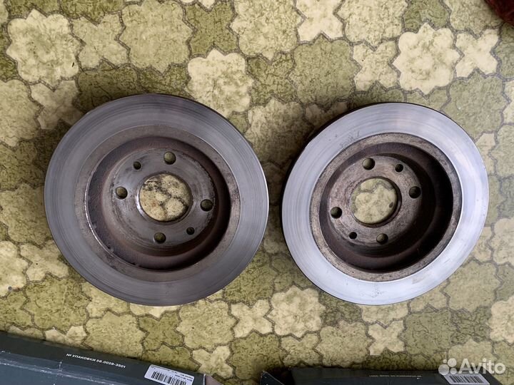 Тормозные диски передние на Ладу