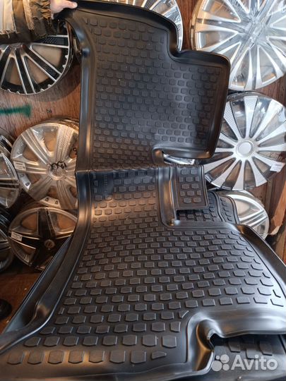 Коврики на Рено Сценик с 2009г