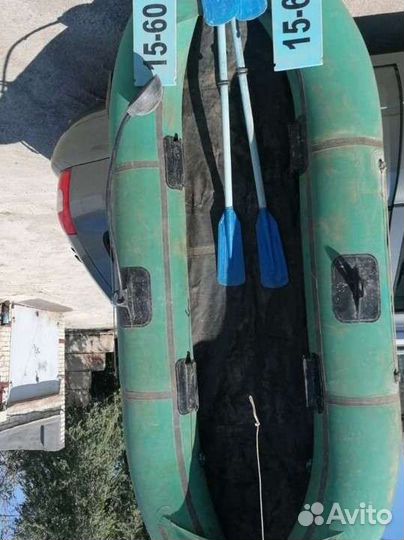 Лодка надувная резиновая весельная