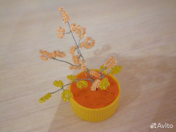 Дерево из бисера