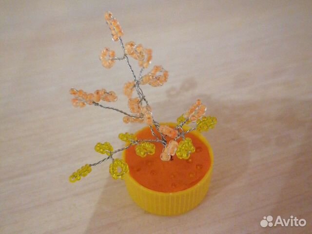 Дерево из бисера