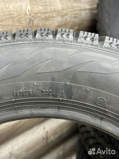 Pirelli Formula Ice 205/60 R16 96T