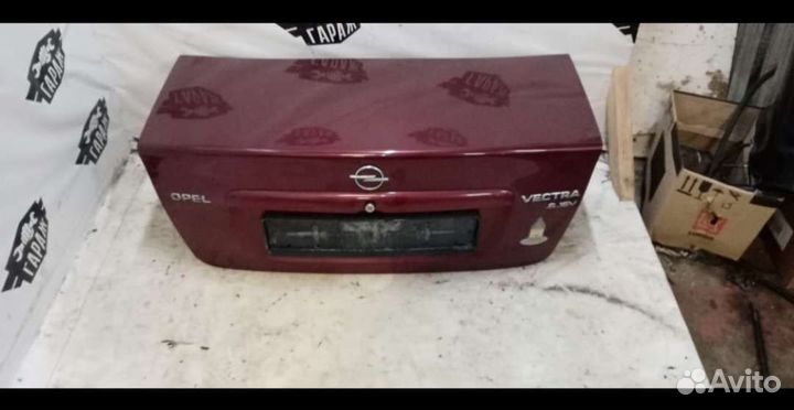 Крышка багажника Опель вектра б
