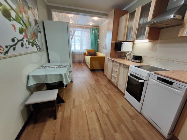 2-к. квартира, 52,4 м², 1/10 эт.