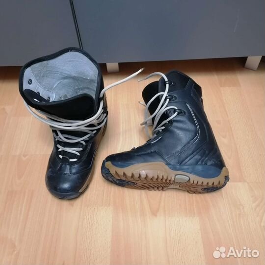 Сноубордические ботинки 41