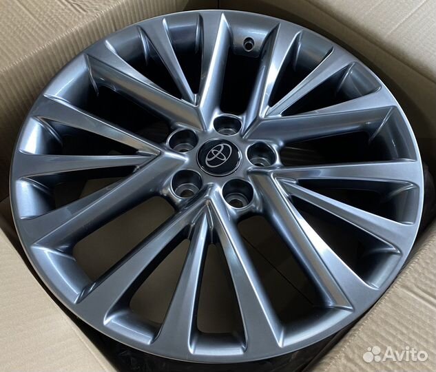 Новые диски R19 Toyota Camry V50 V70 HB