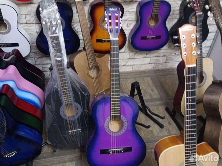 Леворукая гитара баклажан