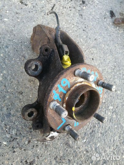 Ступица передняя левая Ford Focus 2 2006