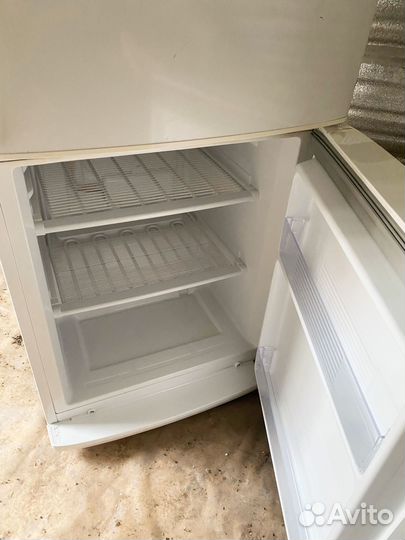 Холодильник LG на запчасти