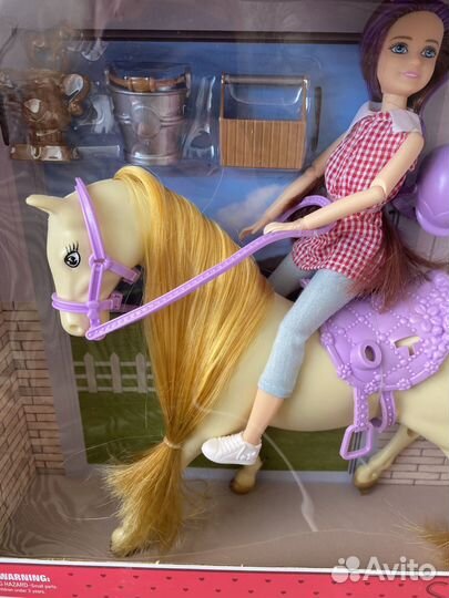 Кукла с лошадью