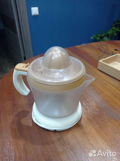 Соковыжималка для цитрусовых Scarlet