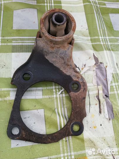 Подушка переднего моста Митсубиси Паджеро Мини 2