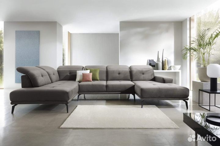 Большой угловой диван