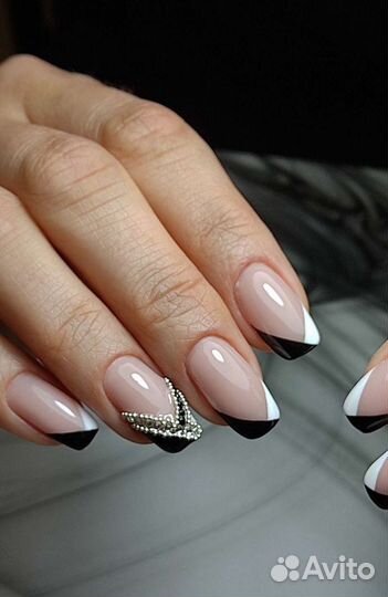 Маникюр и педикюр