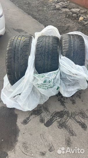 Pirelli Winter Sottozero 240 Serie II 235/40 R18