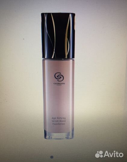 Антивозрастная тональная основа Giordiani Gold