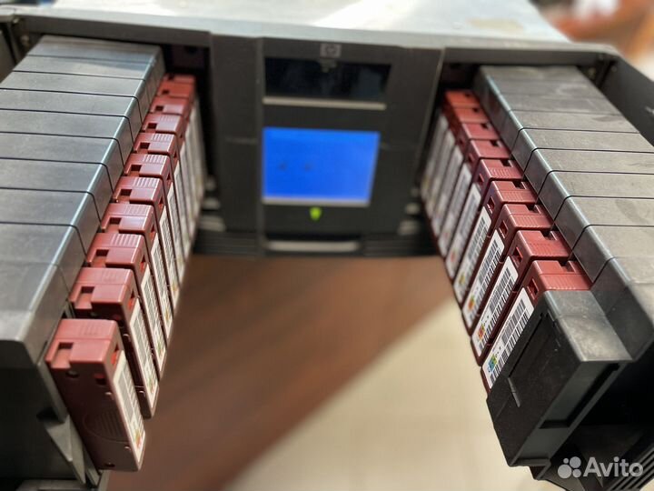 Ленточная библиотека HP StorageWorks MSL6030