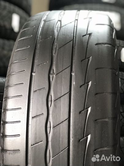 Bridgestone Potenza RE003 Adrenalin 215/55 R17