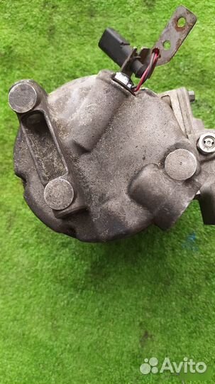 Компрессор кондиционера Audi S6 C6 BXA