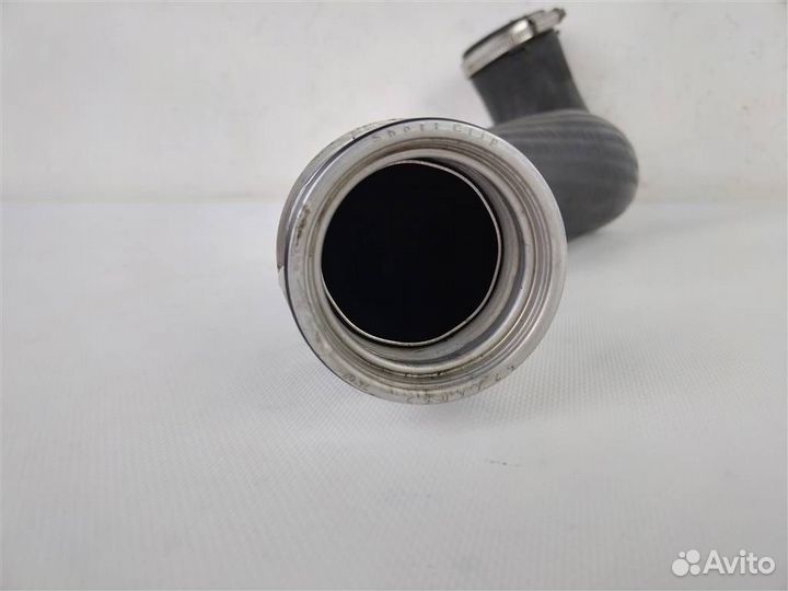 Патрубок интеркулера фольксваген туарег 2002-2010