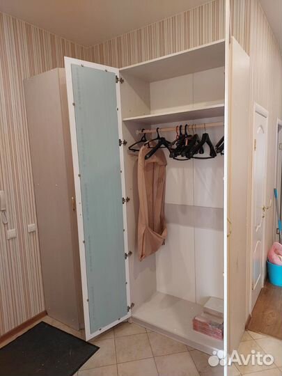 Шкаф угловой