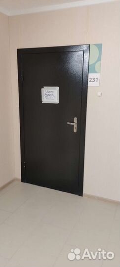 Дверь входная металлическая от застройщика