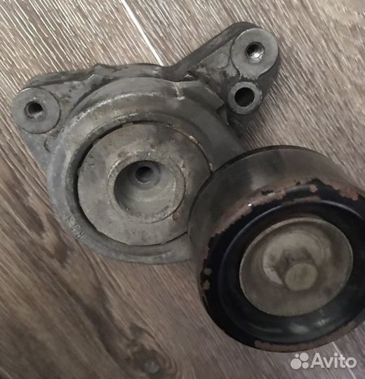 Оригинальный Натяжитель и ролик ремня Honda Accord