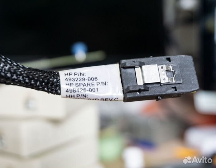Кабель HP Mini SAS Cable SFF-8087 - 84 см