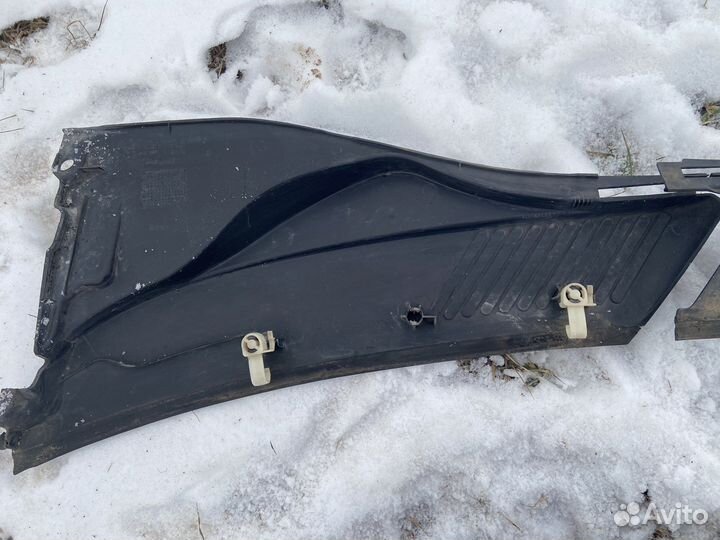 Жабо Renault Symbol