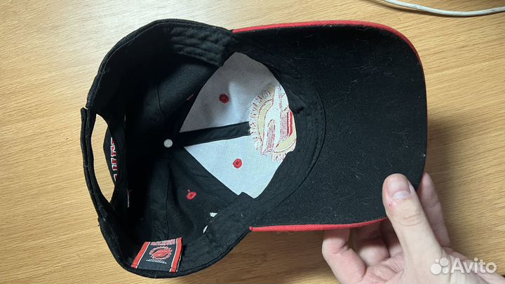 Именная кепка Михаила Любушина. Омский Авангард