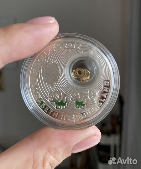 Монета серебро