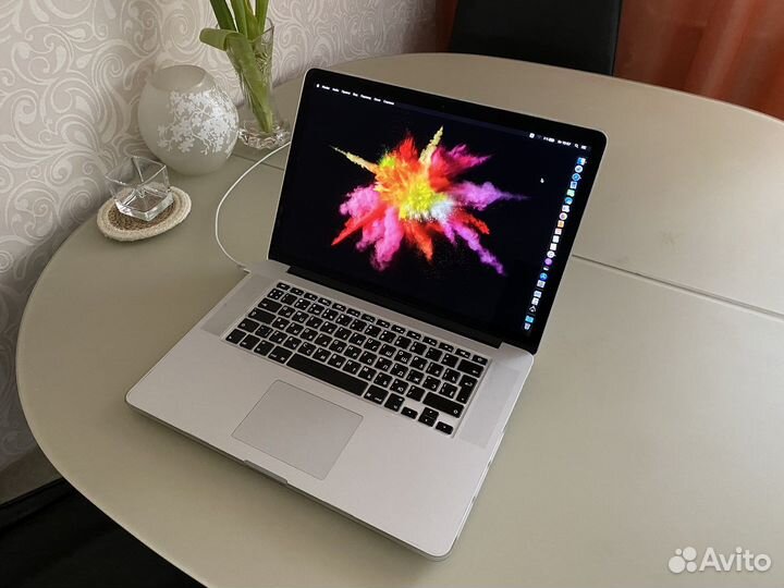 Как Новый MacBook i7/16озу/2Видео/ссд256 в чехле