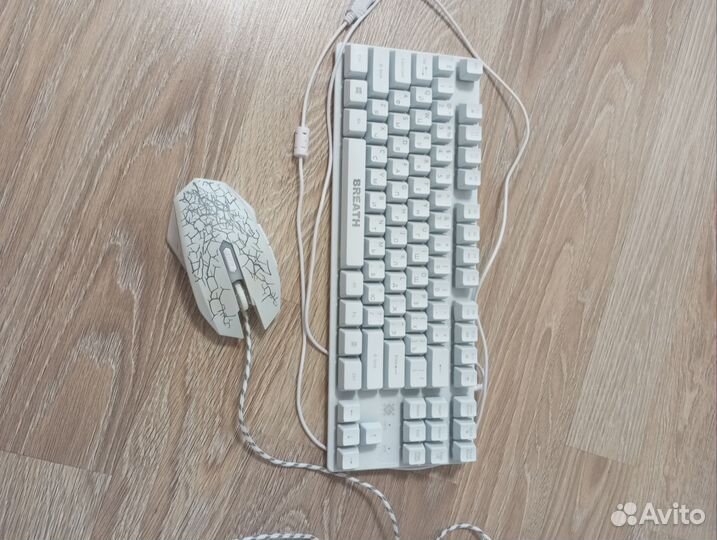 Игровая клавиатура и мышь