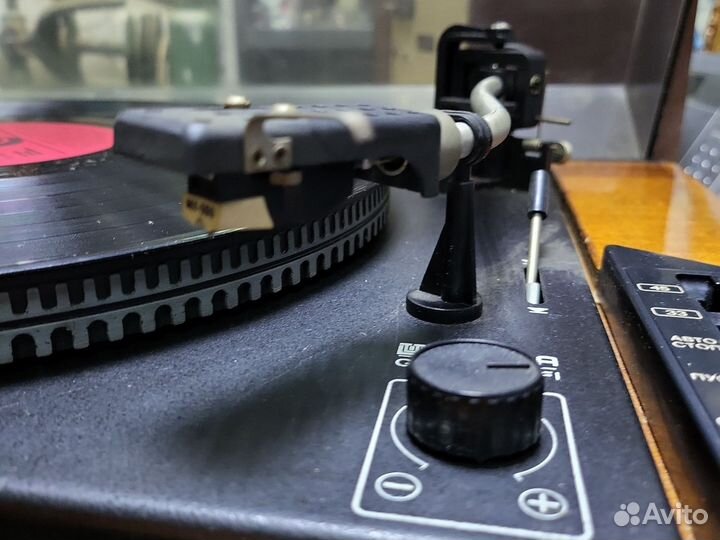 Проигрыватель винила Вега 108